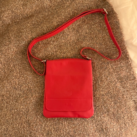Handmade Italian Red Leather Crossbody Bag - Made in Italy - Picture 2 of 5